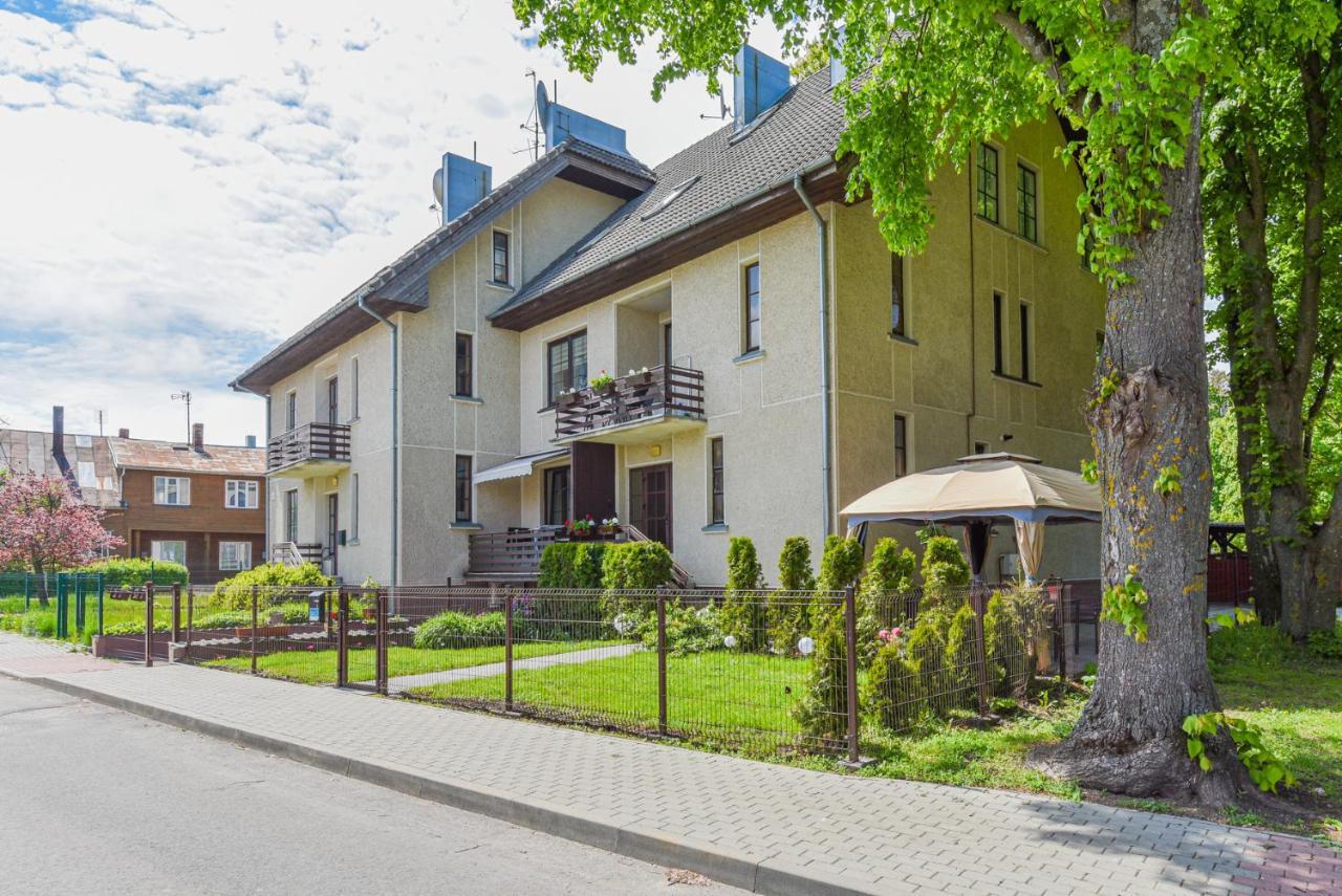 Medziotoju Apartment In Old City 2 Palanga Buitenkant foto